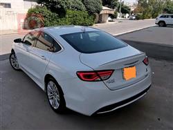 Chrysler 200